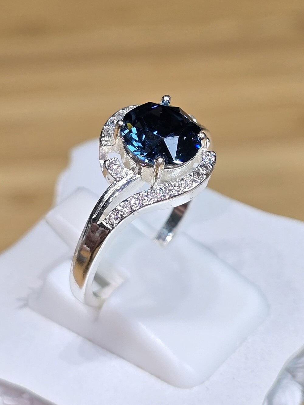 Silver Blue Sapphire cz Halo Ring